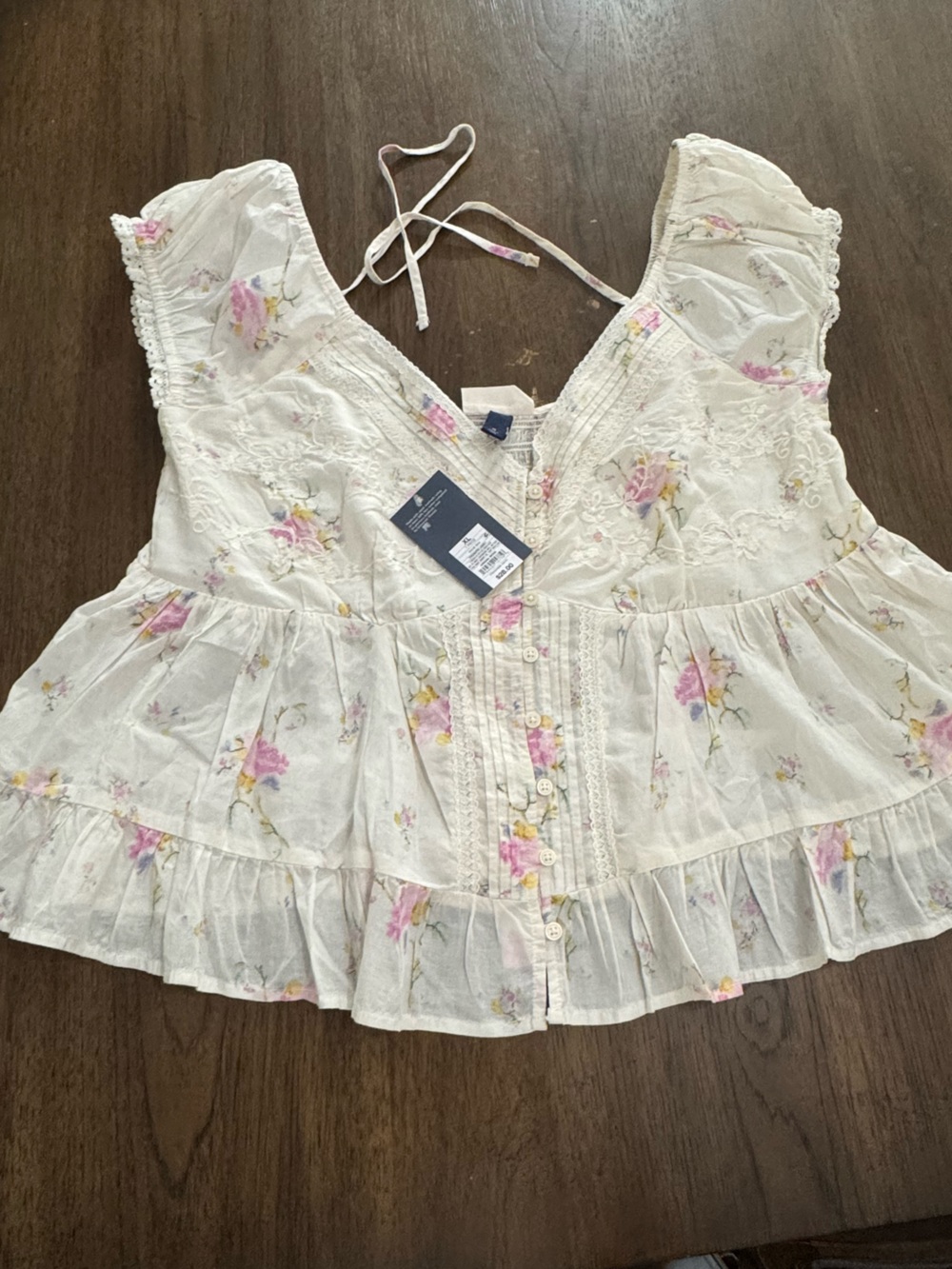 Universal Thread Cream Floral Button-Front Ruffle Blouse